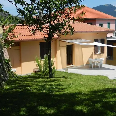 Casa Nel Verde Della Val Di Vara Sero Exterior photo